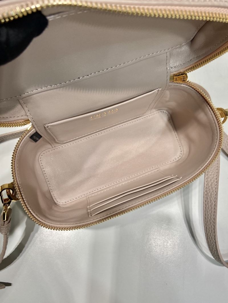 Pra*a box bags